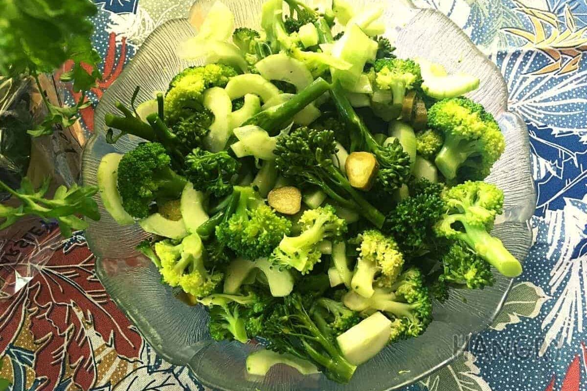Crispy Broccoli Salad