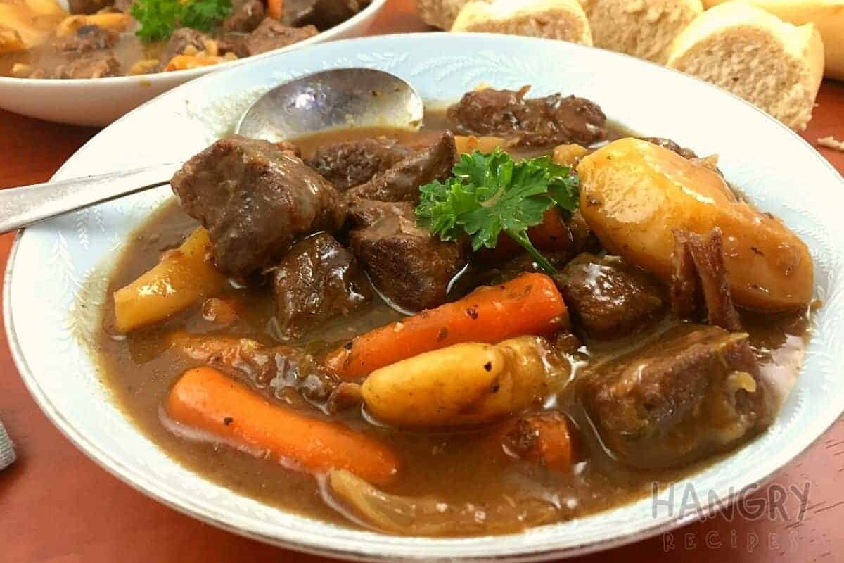 Red Wine Beef Stew with Carrots and Potatoes