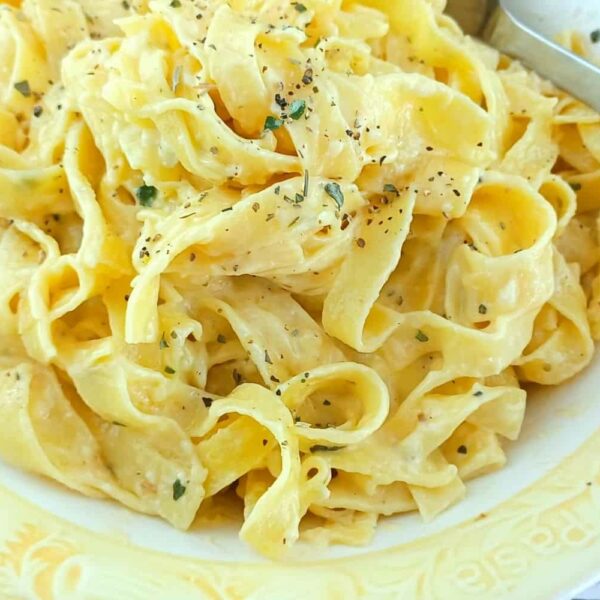 Quick and Easy Creamy Alfredo Sauce Hangry Recipes
