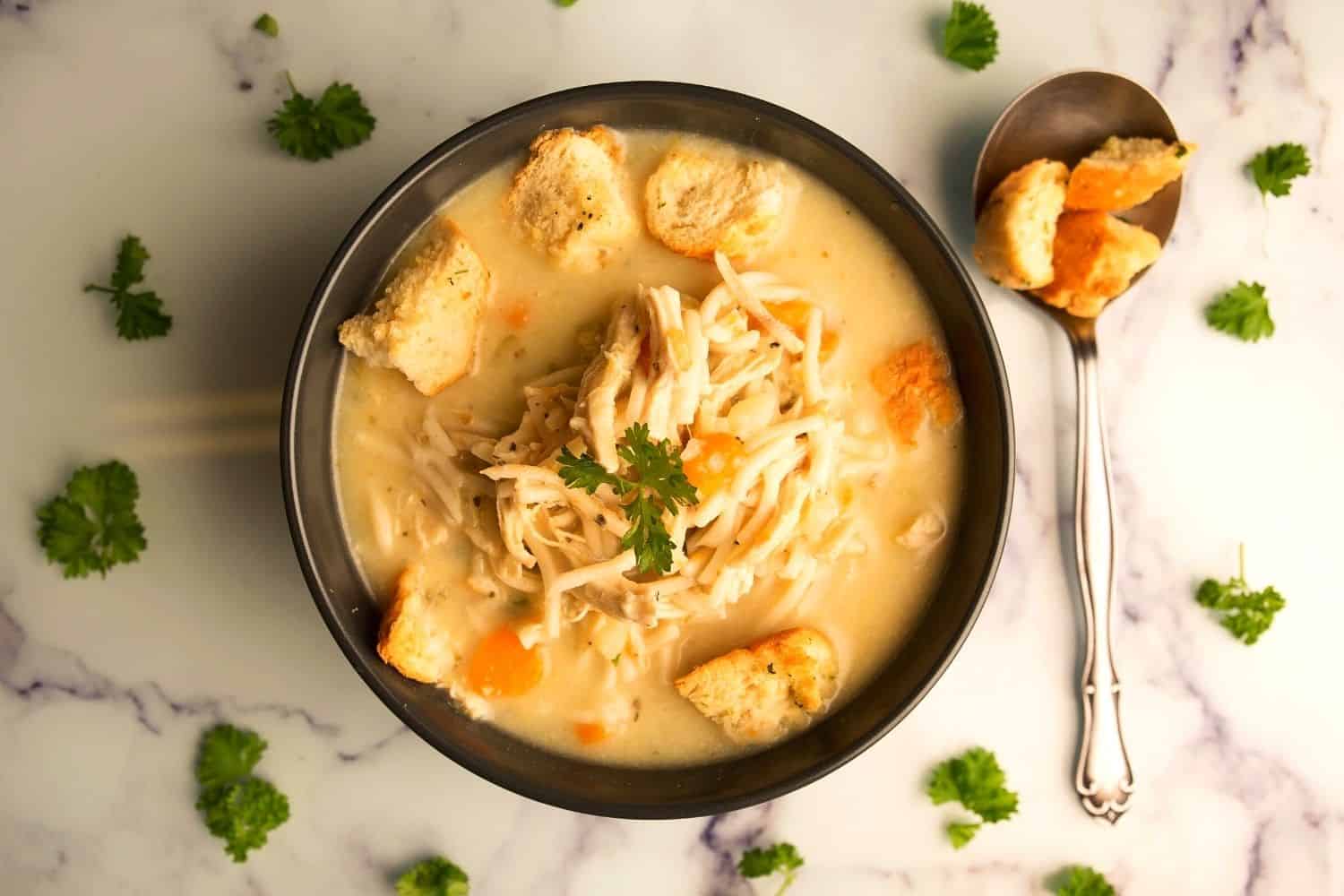 https://cdn.hangry.recipes/wp-content/uploads/2021/07/Chicken-Noodle-Soup-with-Garlic-Croutons.jpg