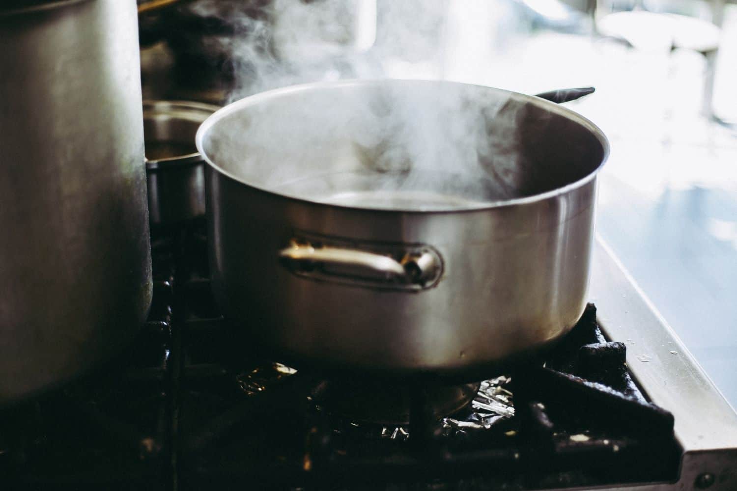 How to boil and what does it mean to boil when cooking?