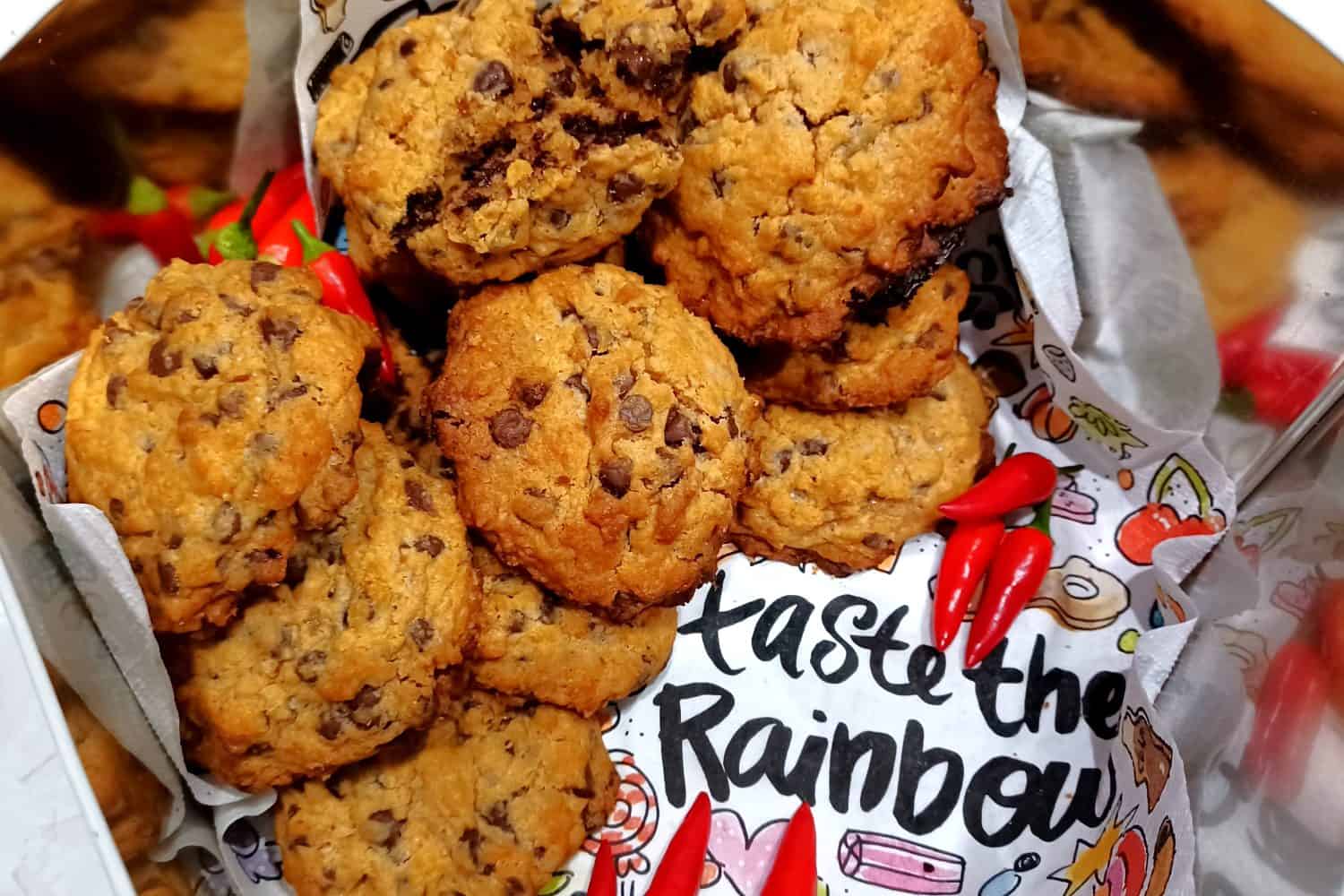 Chili and Chocolate Chips Cookies