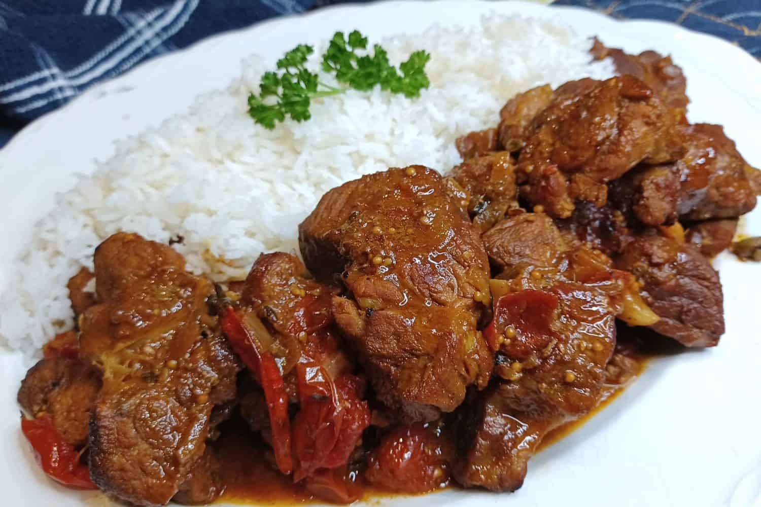 Delicious Tangy Pork Neck Curry Recipe