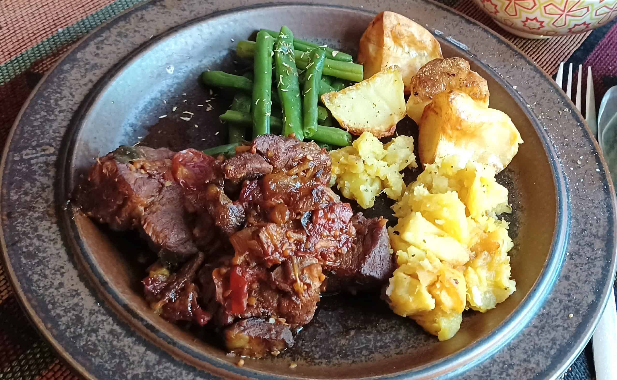 Pork Neck Curry