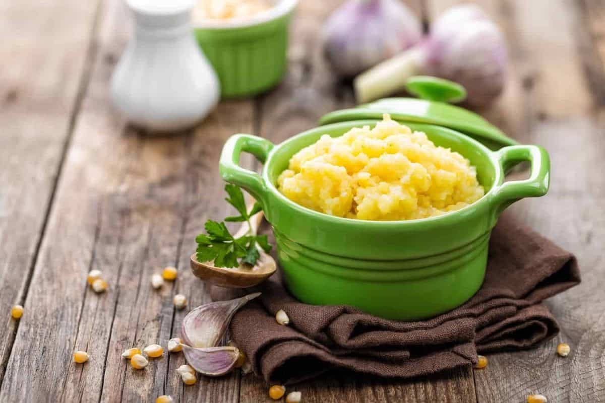 Creamy Mieliemeel Pap with Sweet Corn